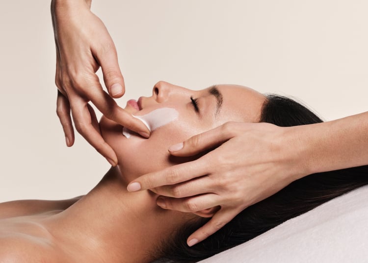 ULTRA RELAXING FACIAL